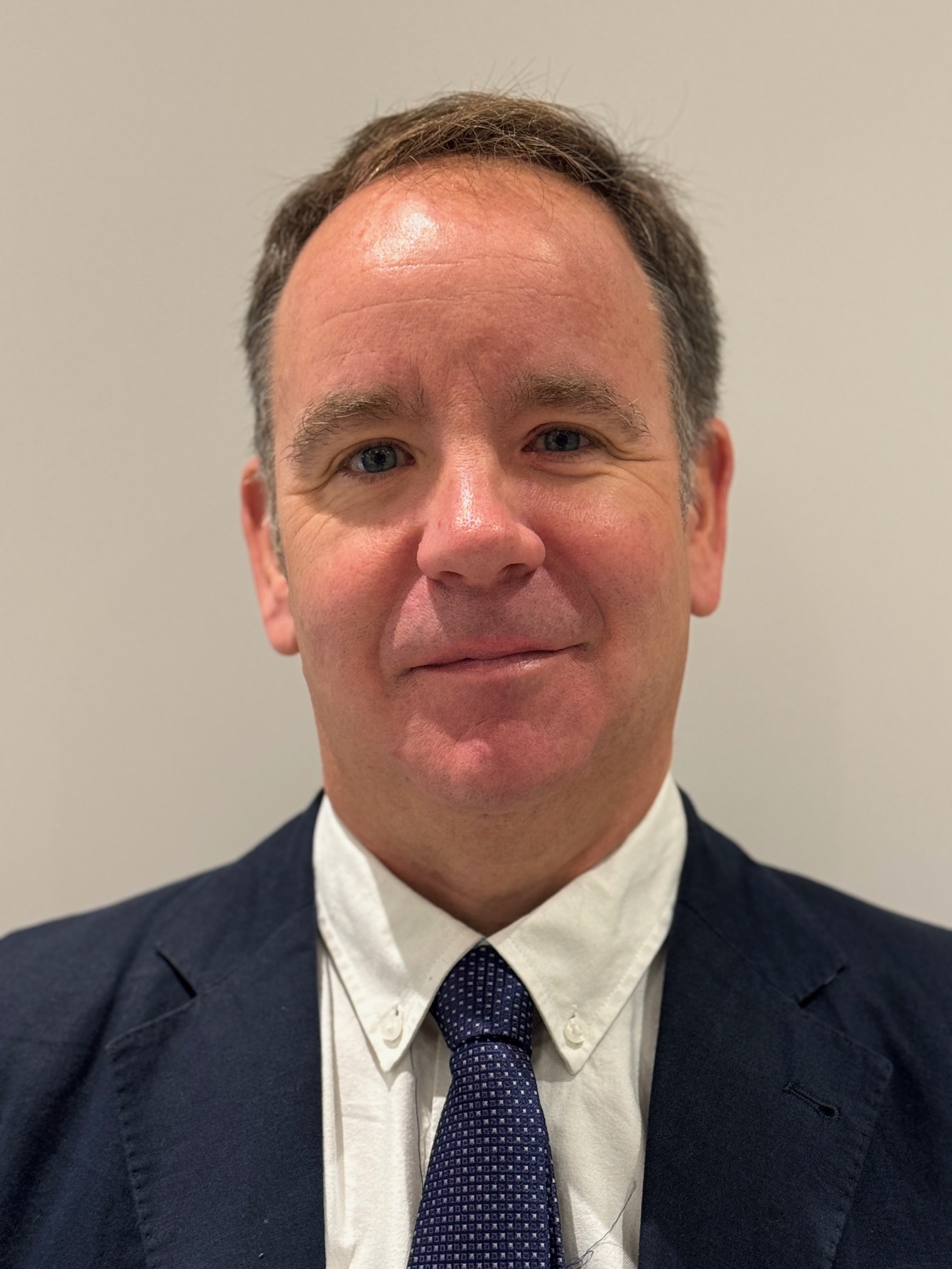 Quercus International Enhances Team with Paul Warren as Director